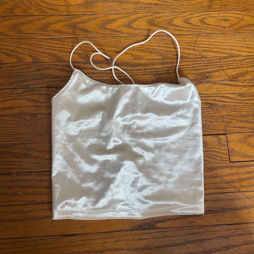 Cream/white velvet crop top!